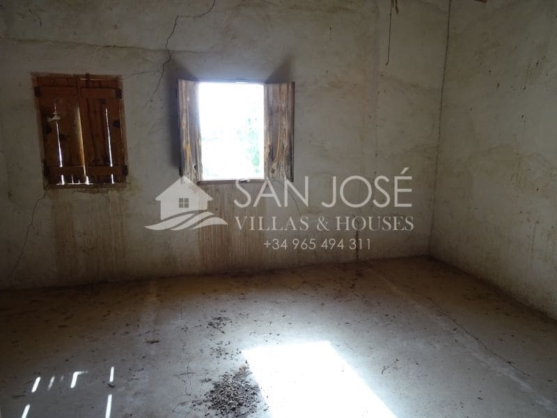 4 soverom Finca/Herregård til salgs i La Romana - € 25 630 (Ref: 3354532)