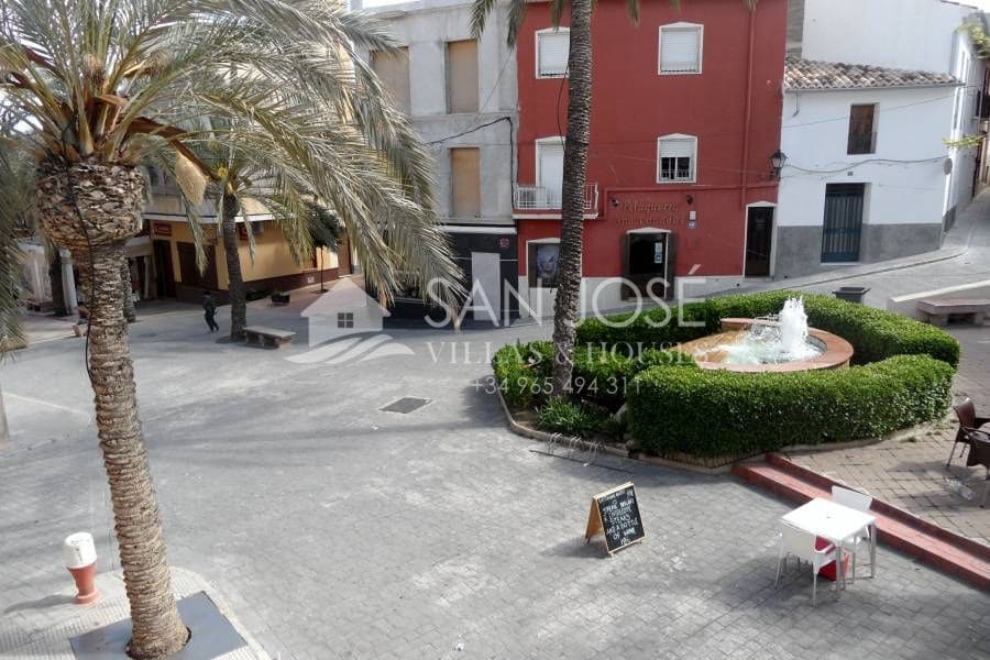 6 soverom Hus til salgs i Hondon de las Nieves - € 309 000 (Ref: 3373363)