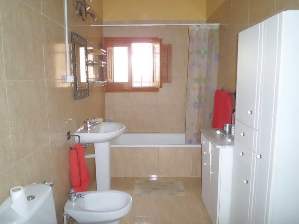 3 bedroom Villa for sale in Pinoso - € 220,000 (Ref: 3505068)