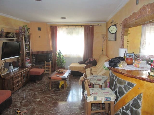 7 soveværelse Villa til salg i Monóvar / Monóver med swimmingpool garage - € 300.000 (Ref: 3508909)