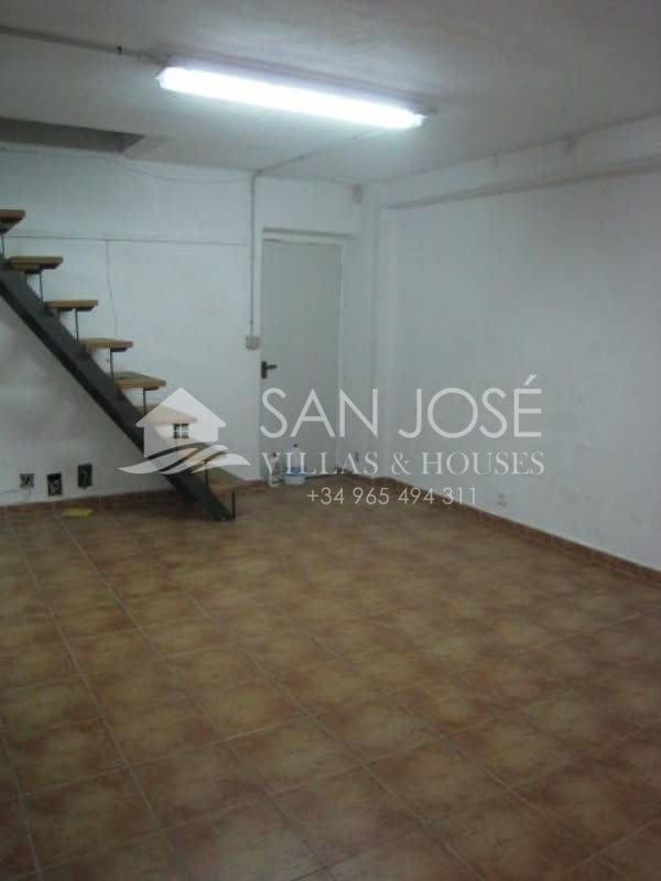 Comercial para venda em Novelda - 86 050 € (Ref: 3514119)