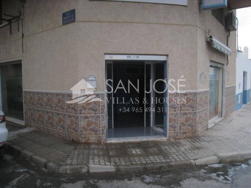 Comercial para venda em Novelda - 86 050 € (Ref: 3514119)