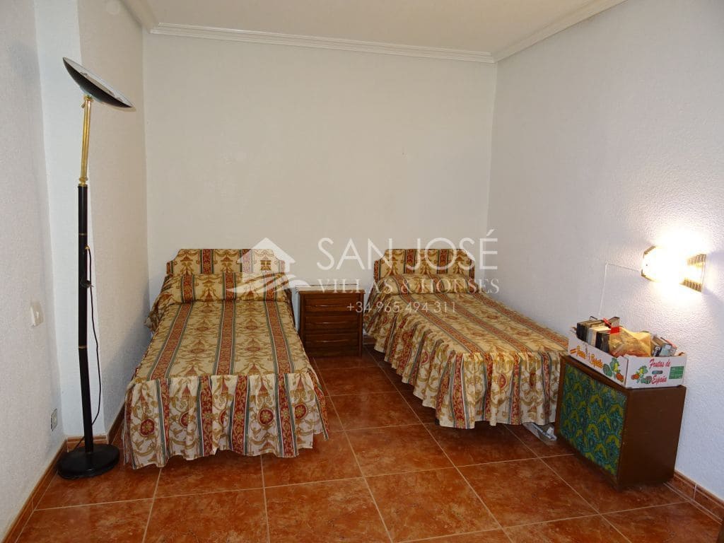 Chalet de 10 habitaciones en Aspe en venta - 500.000 € (Ref: 3570061)