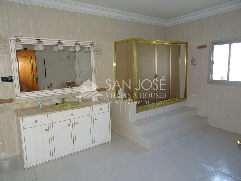 Chalet de 10 habitaciones en Aspe en venta - 500.000 € (Ref: 3570061)