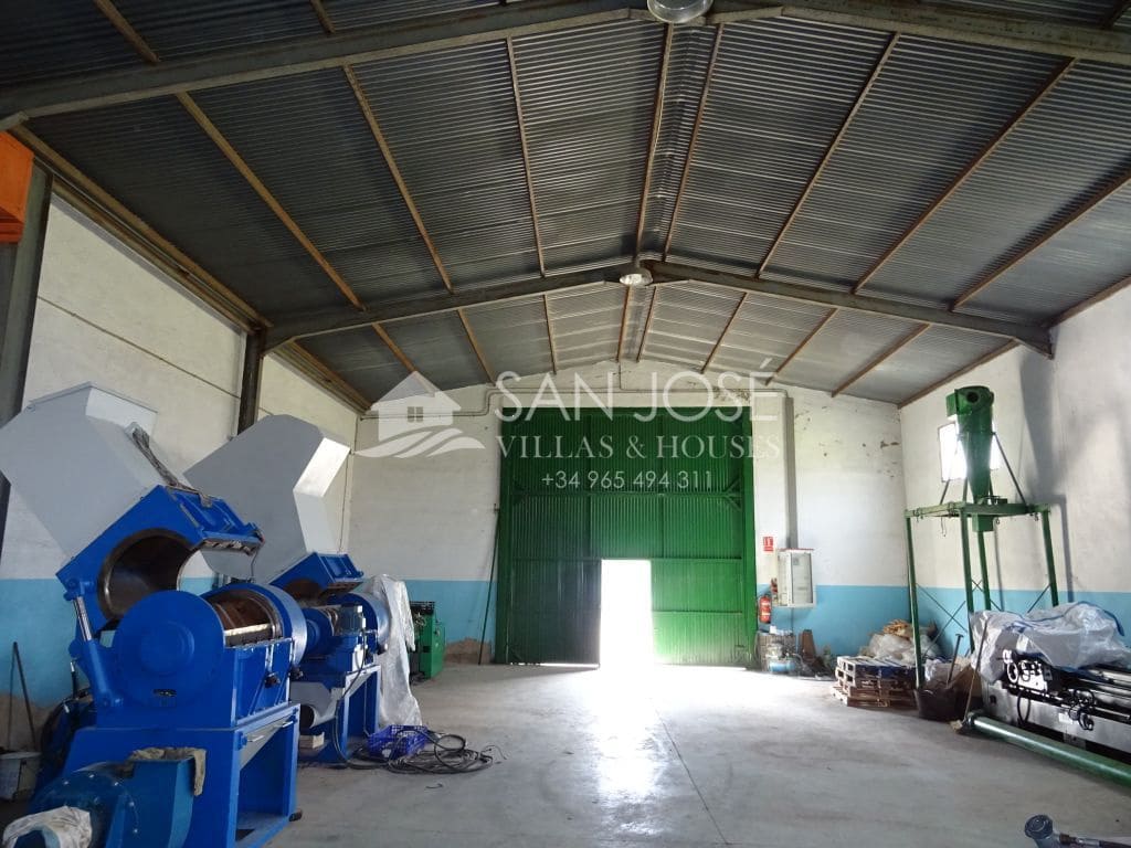 Chalet de 10 habitaciones en Aspe en venta - 500.000 € (Ref: 3570061)