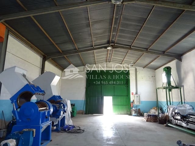 Chalet de 10 habitaciones en Aspe en venta - 500.000 € (Ref: 3570061)