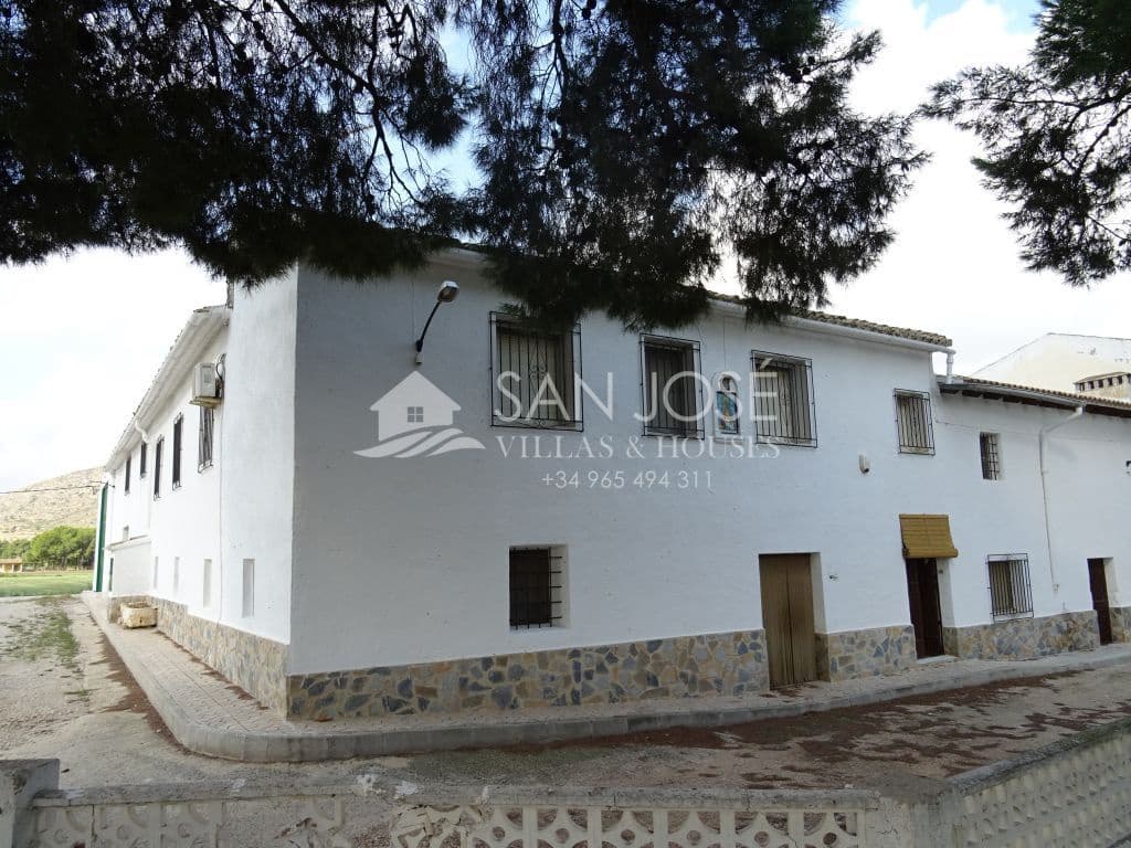 Chalet de 10 habitaciones en Aspe en venta - 500.000 € (Ref: 3570061)