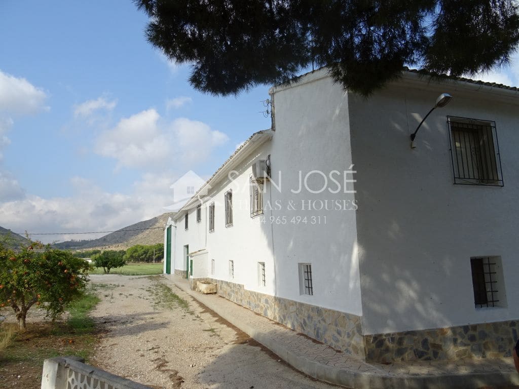 Chalet de 10 habitaciones en Aspe en venta - 500.000 € (Ref: 3570061)