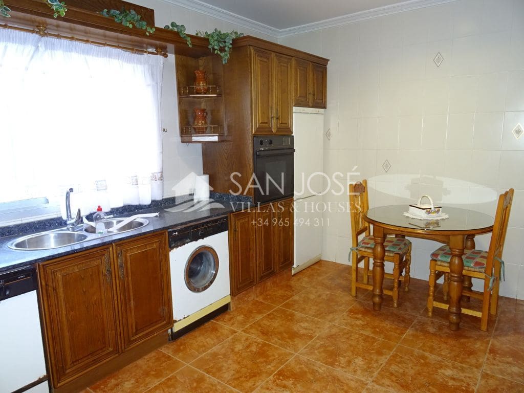 Chalet de 10 habitaciones en Aspe en venta - 500.000 € (Ref: 3570061)