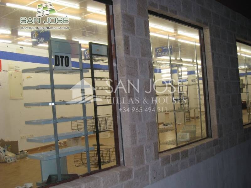 Gewerbe zu vermieten in Aspe - 400 € (Ref: 3589509)