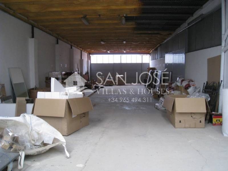 Virksomhed til salg i Aspe med garage - € 1.339.000 (Ref: 3589639)