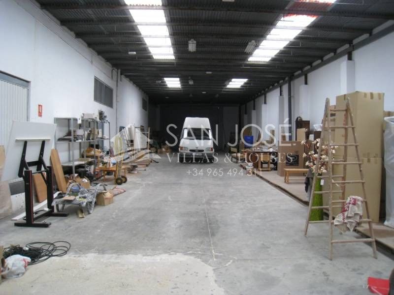 Virksomhed til salg i Aspe med garage - € 1.339.000 (Ref: 3589639)