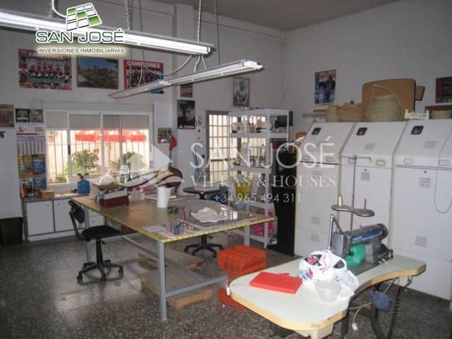 Erhverv til salg i Novelda - € 126.000 (Ref: 3589826)