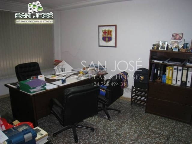 Erhverv til salg i Novelda - € 126.000 (Ref: 3589826)