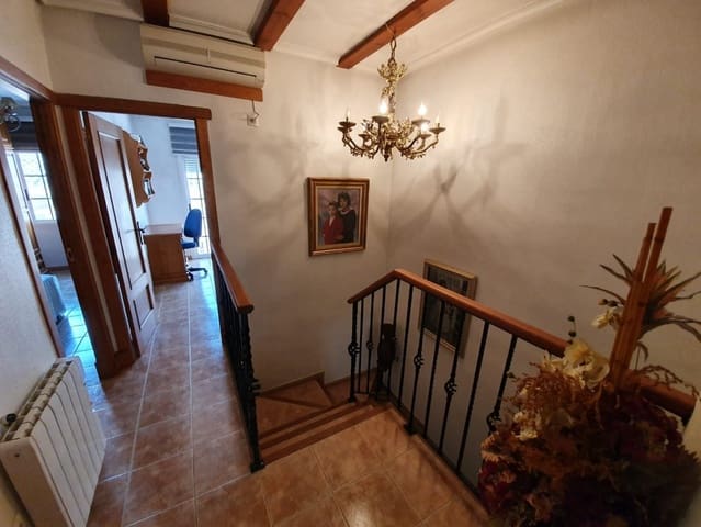 3 slaapkamer Rijtjeshuis te koop in Pinoso met garage - € 136.240 (Ref: 3589863)