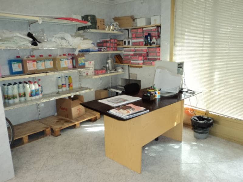 Commercial for sale in Alicante / Alacant city - € 76,000 (Ref: 3589929)