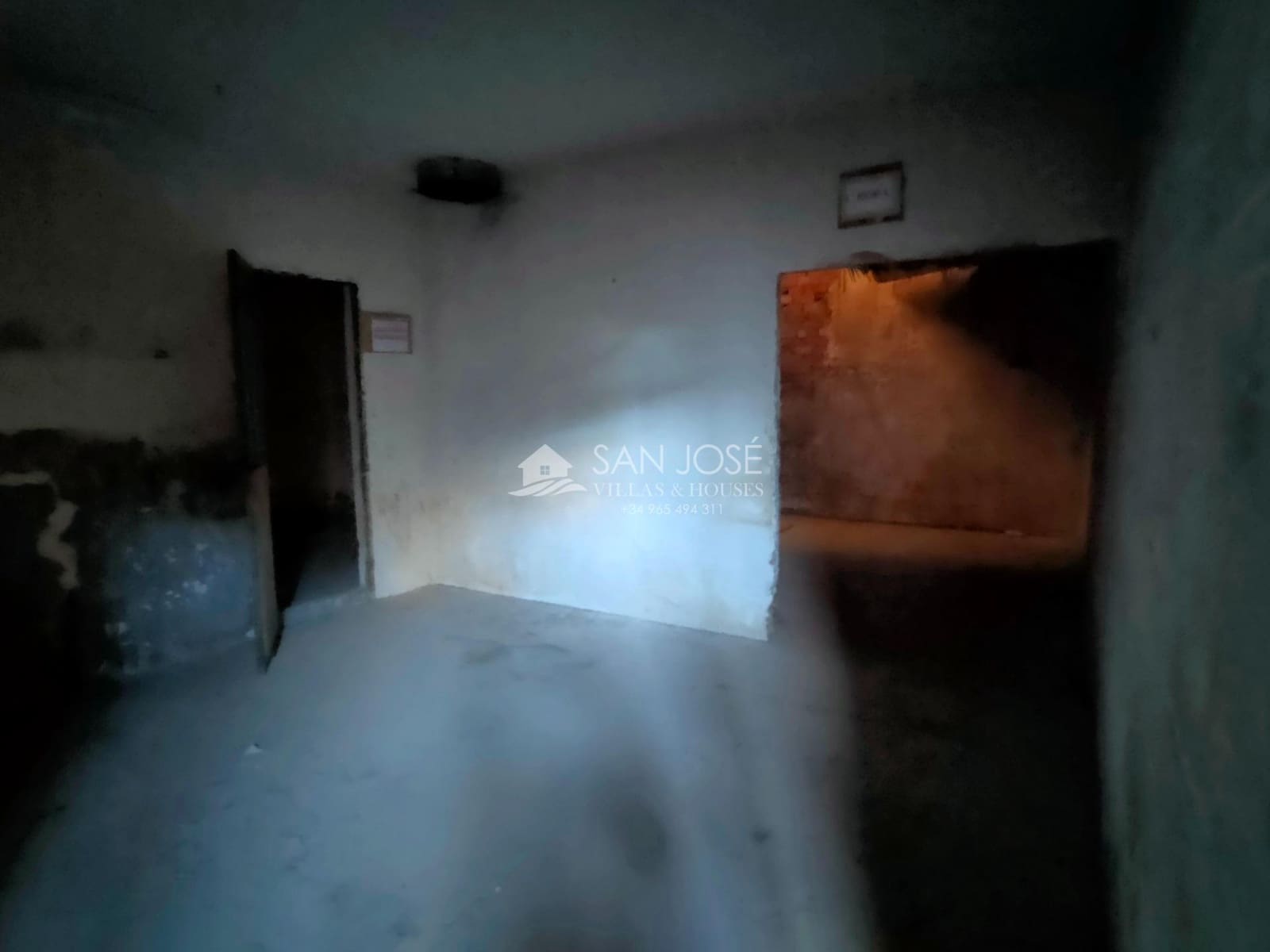 Virksomhed til leje i Aspe - € 900 (Ref: 3590023)