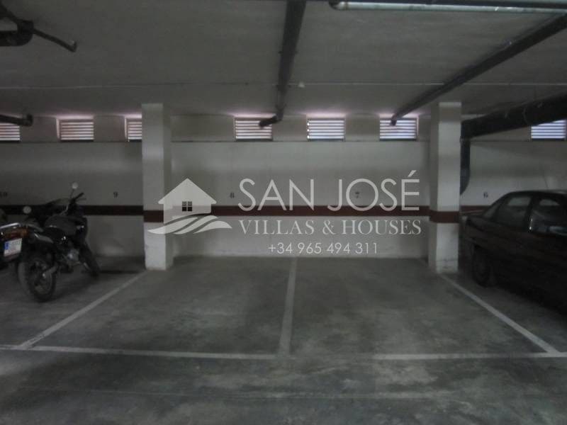 5 soverom Leilighet til salgs i Aspe med garasje - € 260 000 (Ref: 3590197)