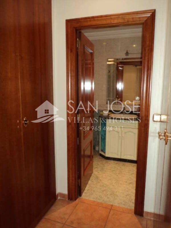 5 soverom Leilighet til salgs i Aspe med garasje - € 260 000 (Ref: 3590197)