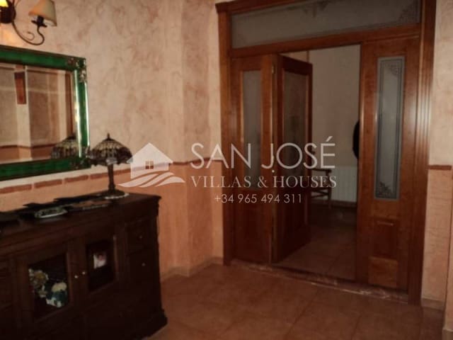 5 soverom Leilighet til salgs i Aspe med garasje - € 260 000 (Ref: 3590197)