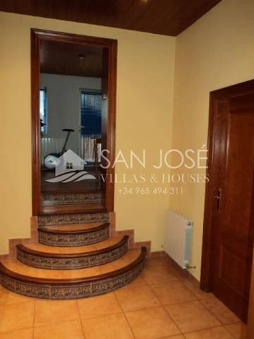 5 soverom Leilighet til salgs i Aspe med garasje - € 260 000 (Ref: 3590197)