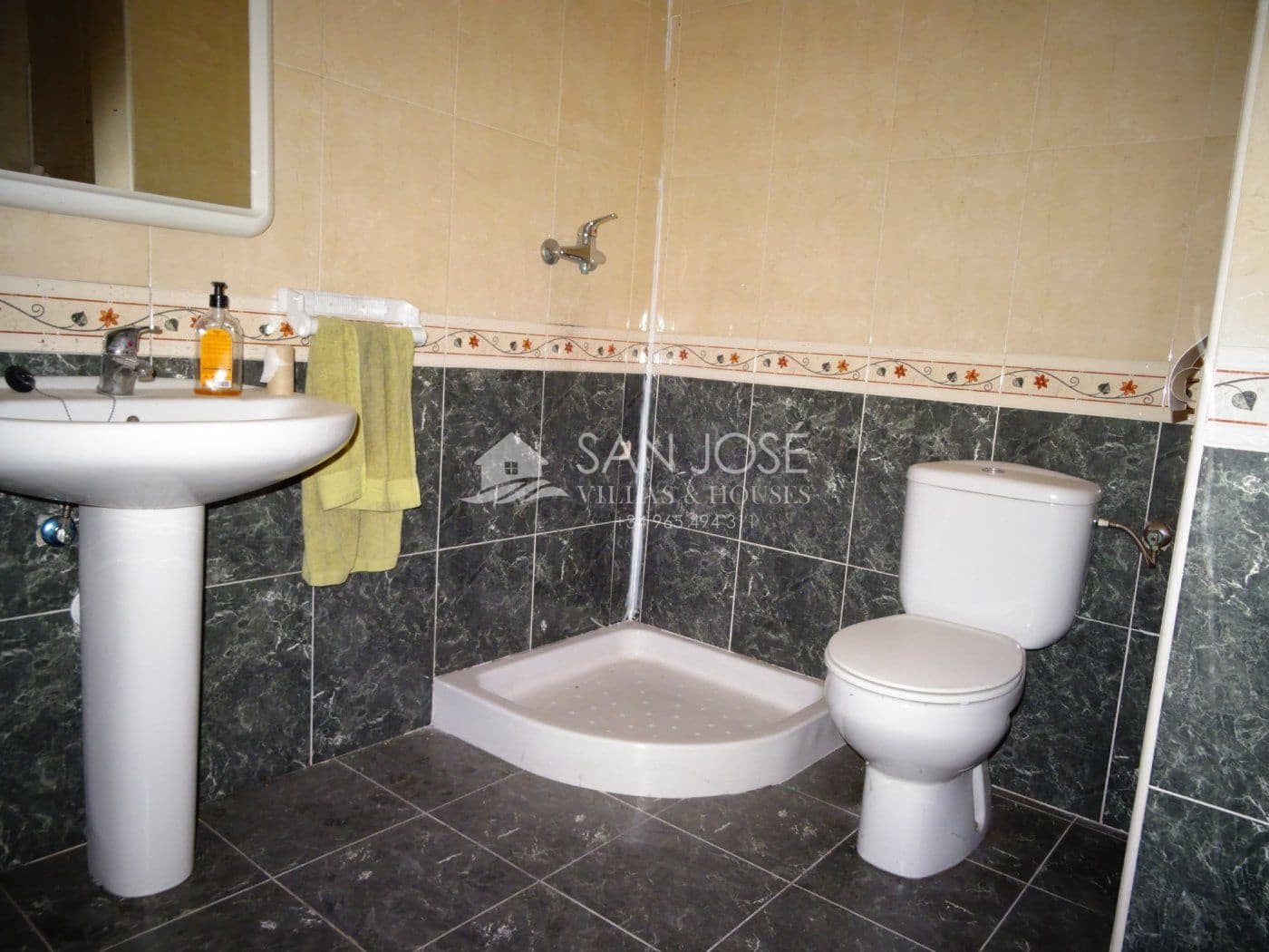 Erhverv til salg i Aspe - € 160.000 (Ref: 3590794)