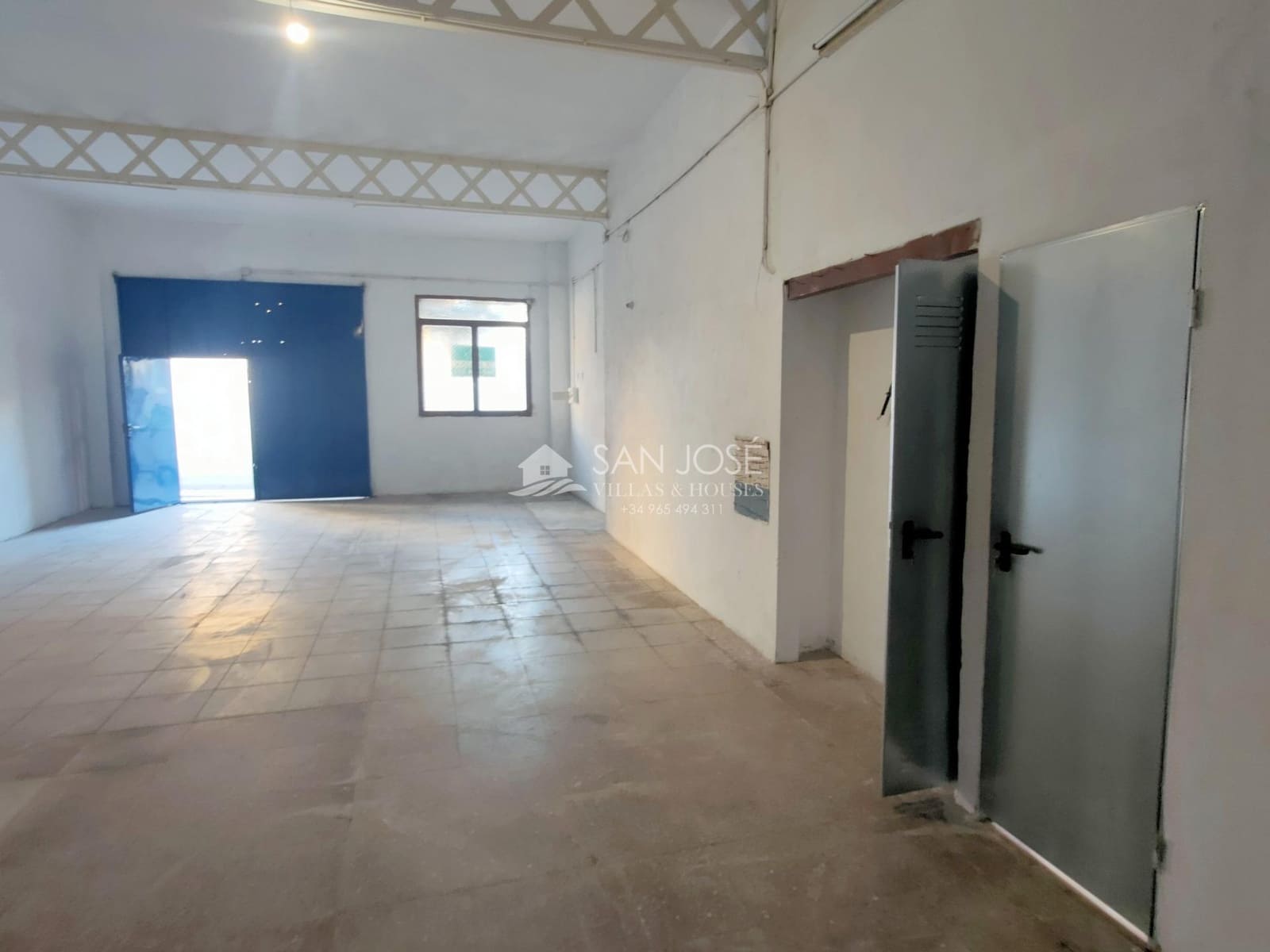 Commerciale da affittare in Aspe - 575 € (Rif: 3590887)