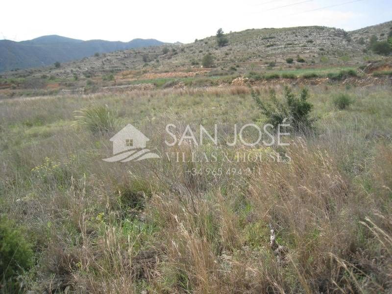 Rakentamaton maa myytävänä paikassa La Romana - 18 000 € (Ref: 3591134)