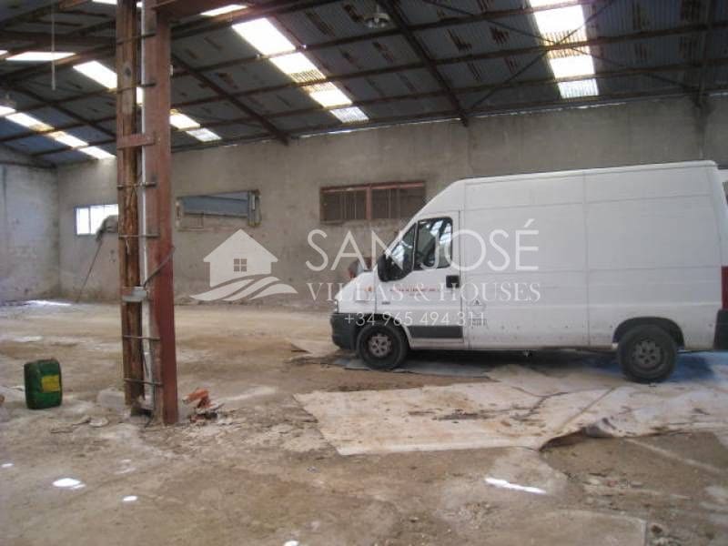 Virksomhed til salg i Hondon de las Nieves - € 205.000 (Ref: 3591151)