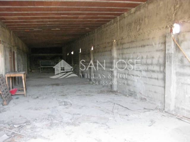 Business for sale in Hondón de las Nieves - € 205,000 (Ref: 3591151)