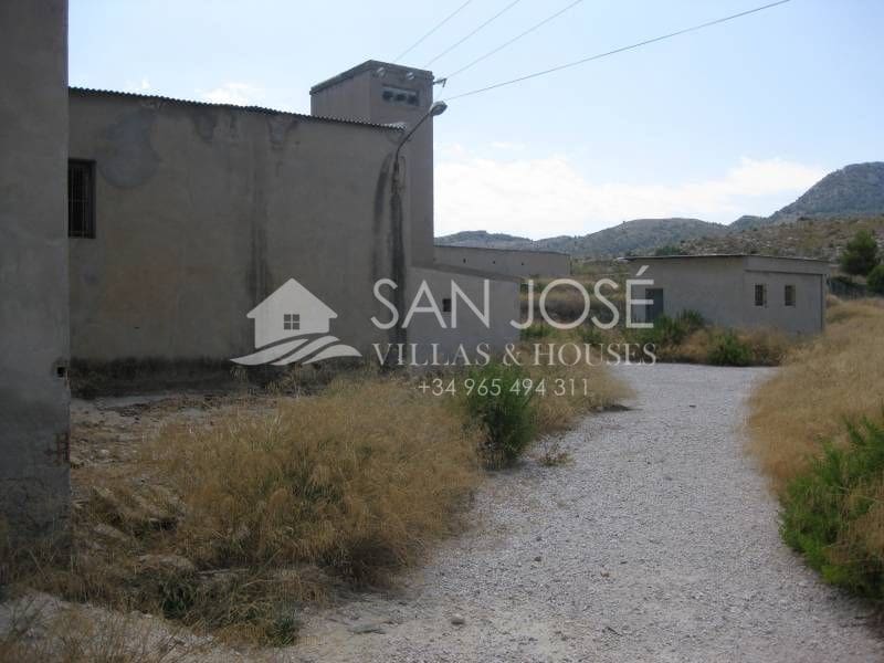 Virksomhed til salg i Hondon de las Nieves - € 205.000 (Ref: 3591151)