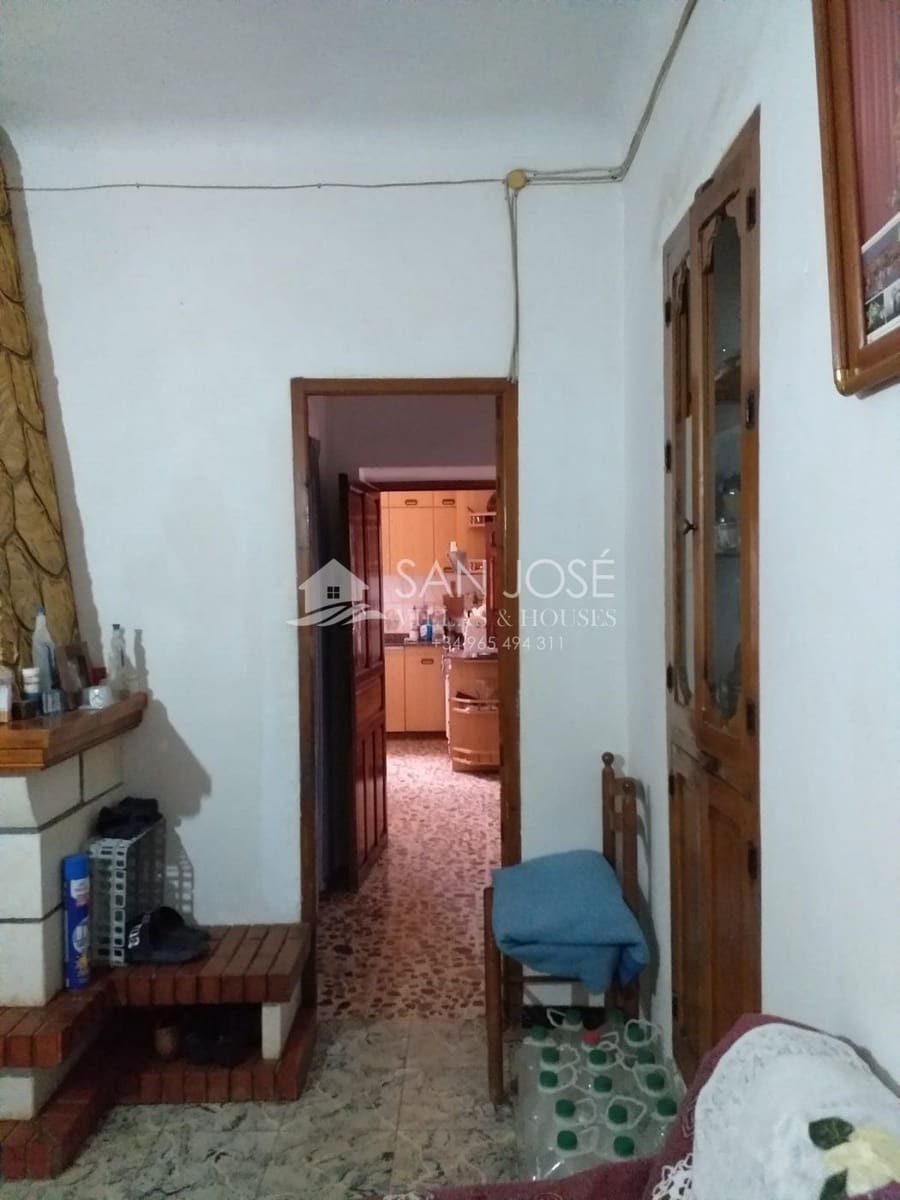 3 soveværelse Villa til salg i Barinas med swimmingpool - € 146.000 (Ref: 3591262)