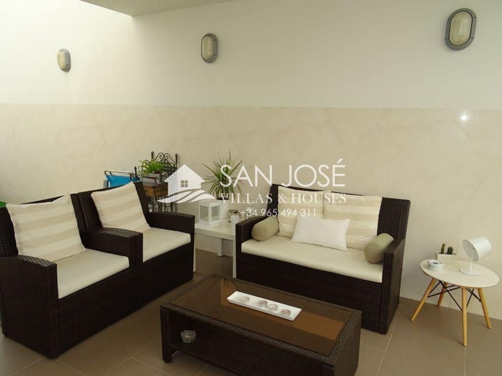 4 makuuhuone Huvila myytävänä paikassa Aspe mukana 
autotalli - 595 000 € (Ref: 3592385)