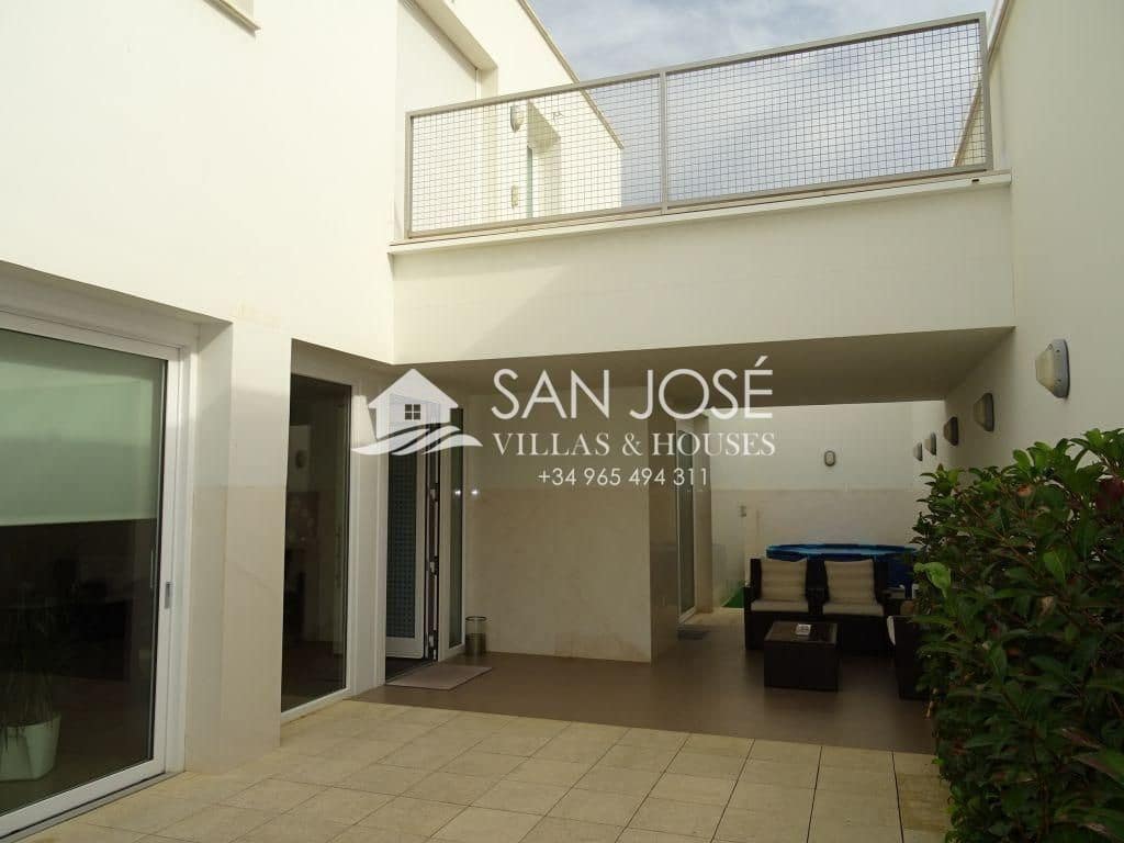 4 makuuhuone Huvila myytävänä paikassa Aspe mukana 
autotalli - 595 000 € (Ref: 3592385)