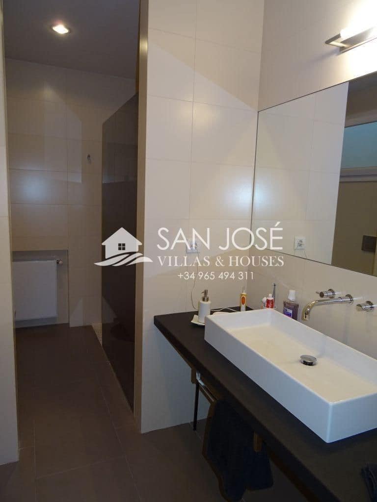 4 makuuhuone Huvila myytävänä paikassa Aspe mukana 
autotalli - 595 000 € (Ref: 3592385)