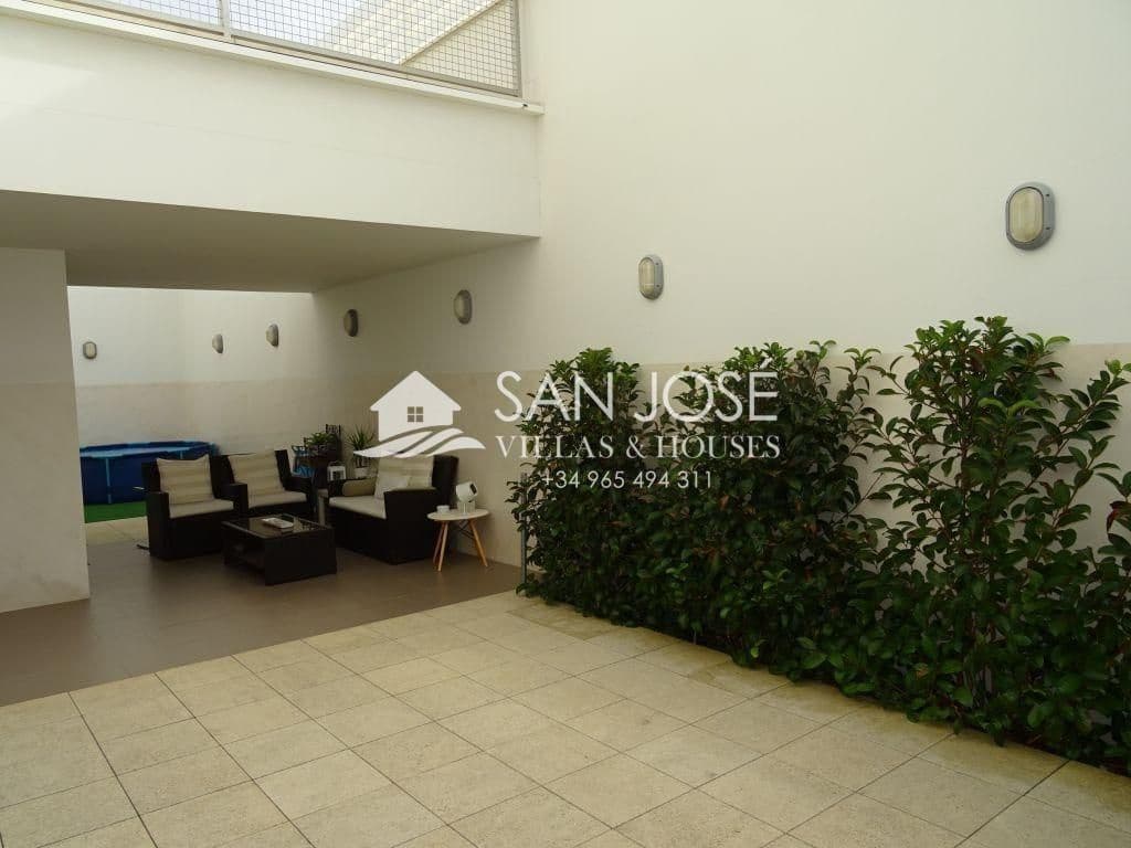 4 makuuhuone Huvila myytävänä paikassa Aspe mukana 
autotalli - 595 000 € (Ref: 3592385)