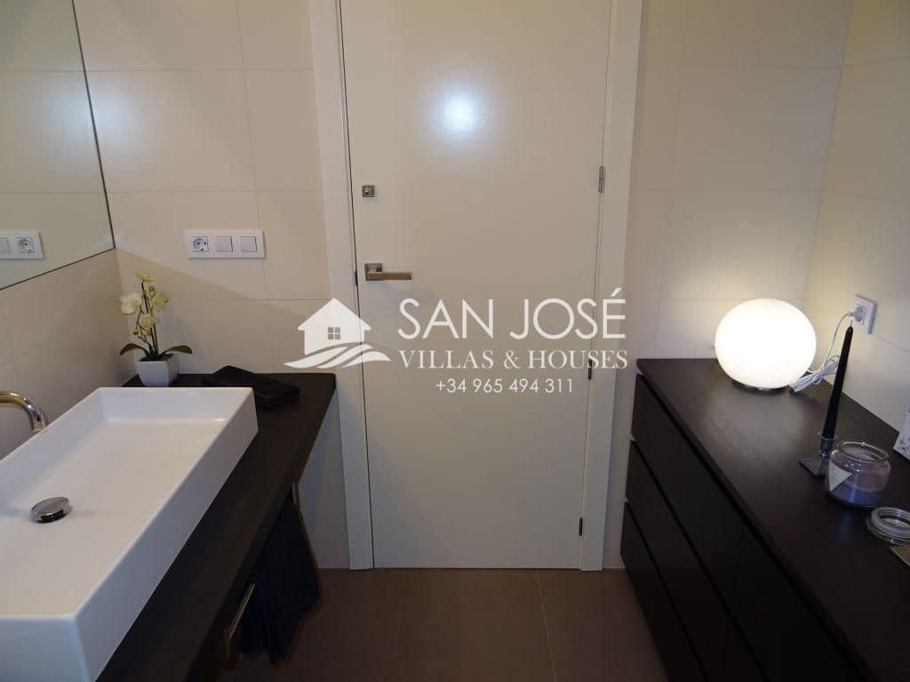 4 makuuhuone Huvila myytävänä paikassa Aspe mukana 
autotalli - 595 000 € (Ref: 3592385)