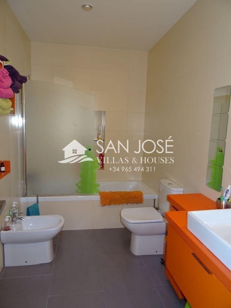 4 makuuhuone Huvila myytävänä paikassa Aspe mukana 
autotalli - 595 000 € (Ref: 3592385)