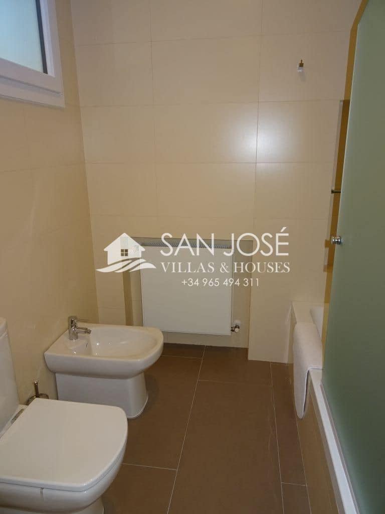 4 makuuhuone Huvila myytävänä paikassa Aspe mukana 
autotalli - 595 000 € (Ref: 3592385)