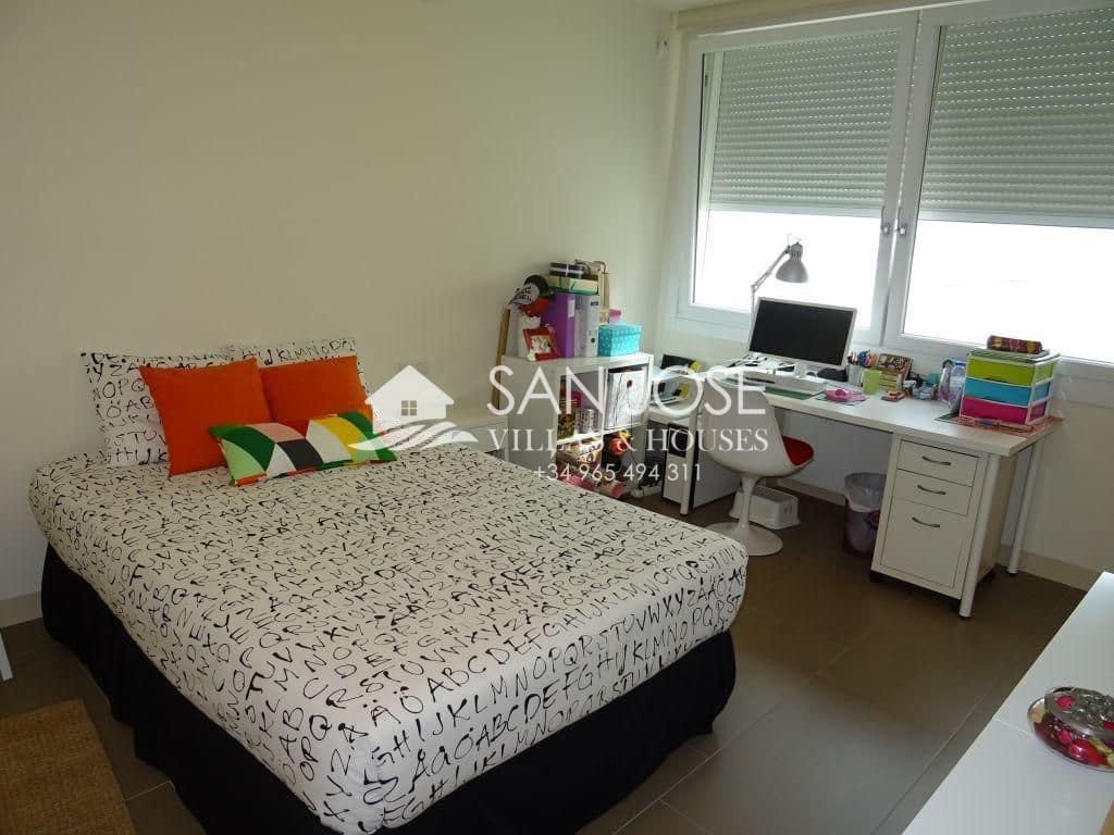 4 makuuhuone Huvila myytävänä paikassa Aspe mukana 
autotalli - 595 000 € (Ref: 3592385)