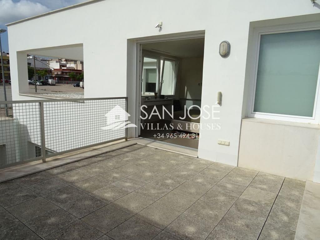 4 makuuhuone Huvila myytävänä paikassa Aspe mukana 
autotalli - 595 000 € (Ref: 3592385)