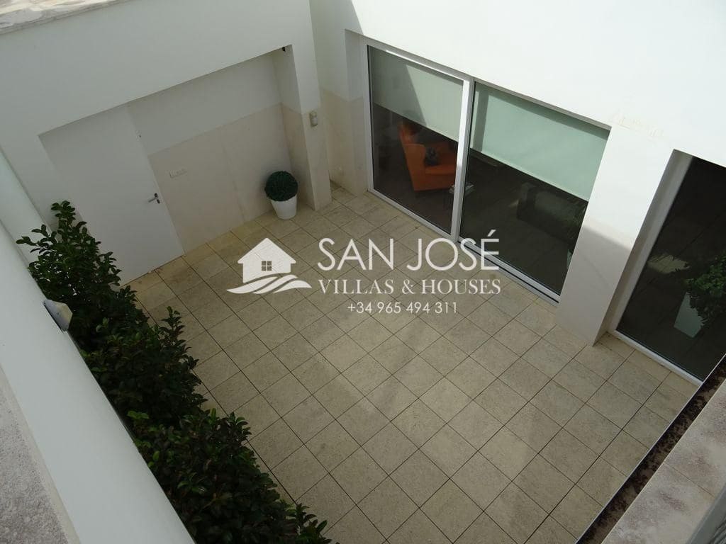 4 makuuhuone Huvila myytävänä paikassa Aspe mukana 
autotalli - 595 000 € (Ref: 3592385)