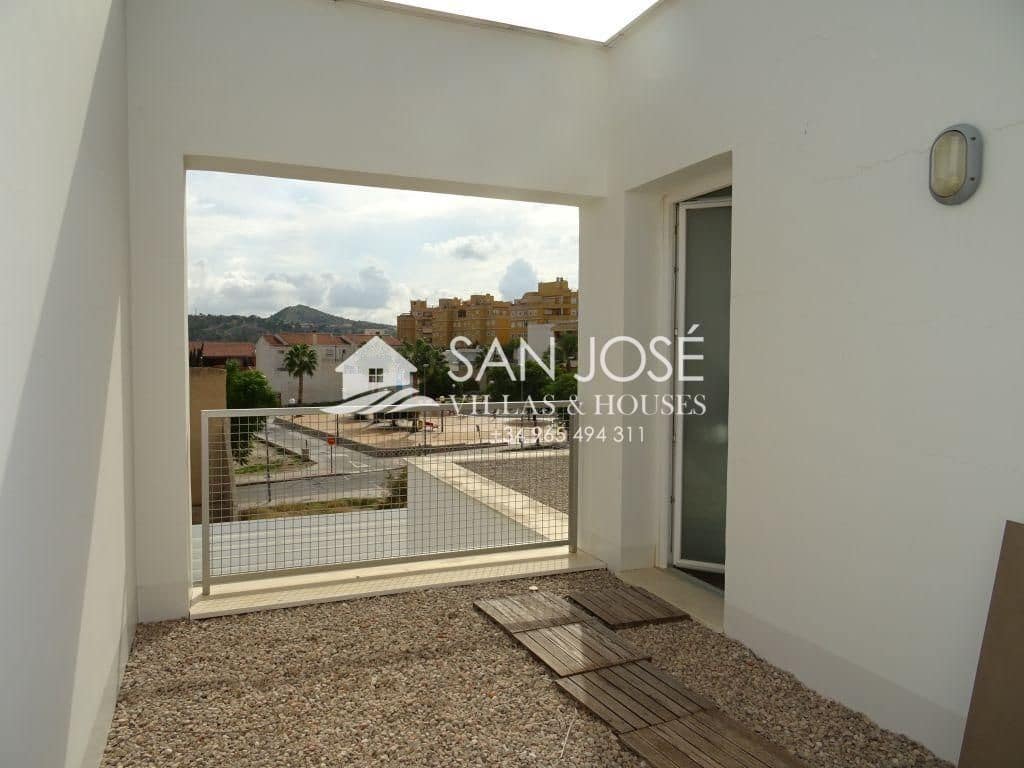 4 makuuhuone Huvila myytävänä paikassa Aspe mukana 
autotalli - 595 000 € (Ref: 3592385)