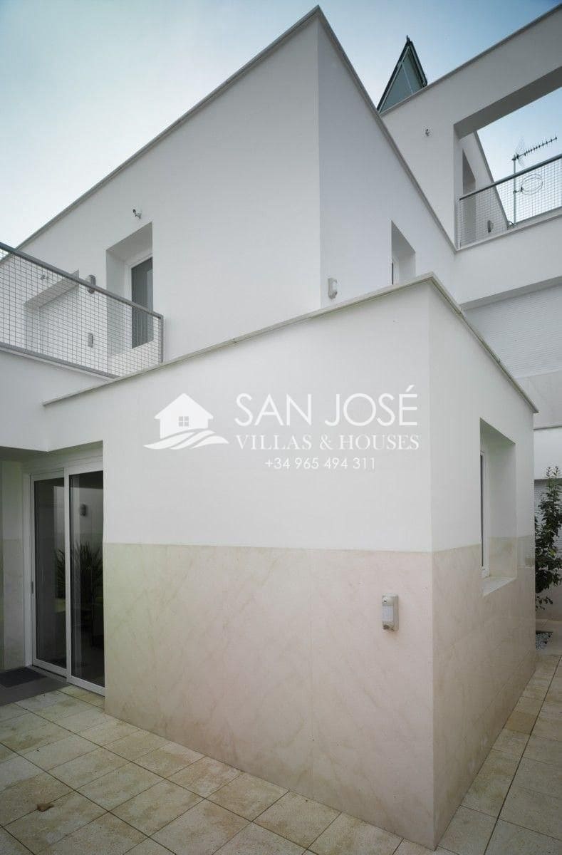 4 makuuhuone Huvila myytävänä paikassa Aspe mukana 
autotalli - 595 000 € (Ref: 3592385)