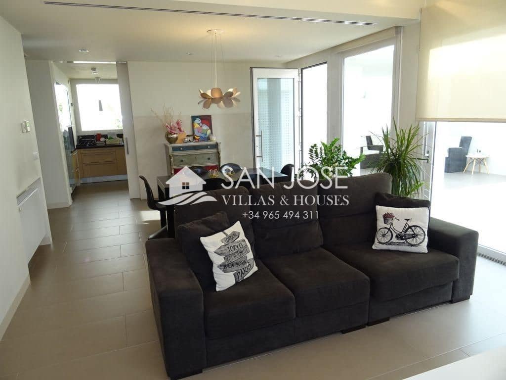 4 makuuhuone Huvila myytävänä paikassa Aspe mukana 
autotalli - 595 000 € (Ref: 3592385)