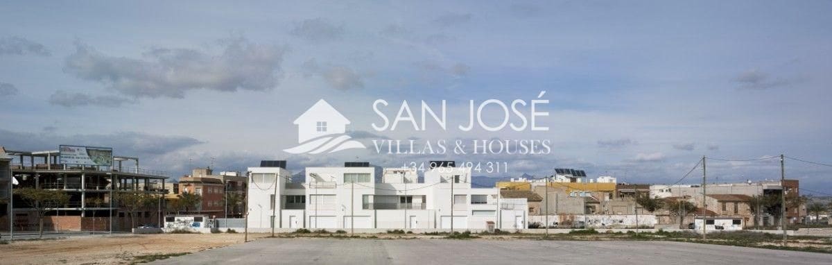 4 makuuhuone Huvila myytävänä paikassa Aspe mukana 
autotalli - 595 000 € (Ref: 3592385)