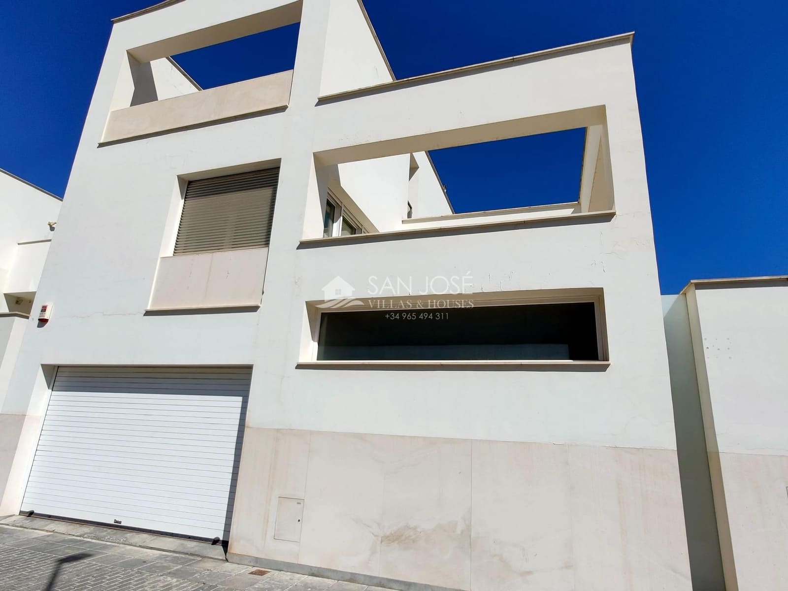 4 makuuhuone Huvila myytävänä paikassa Aspe mukana 
autotalli - 595 000 € (Ref: 3592385)