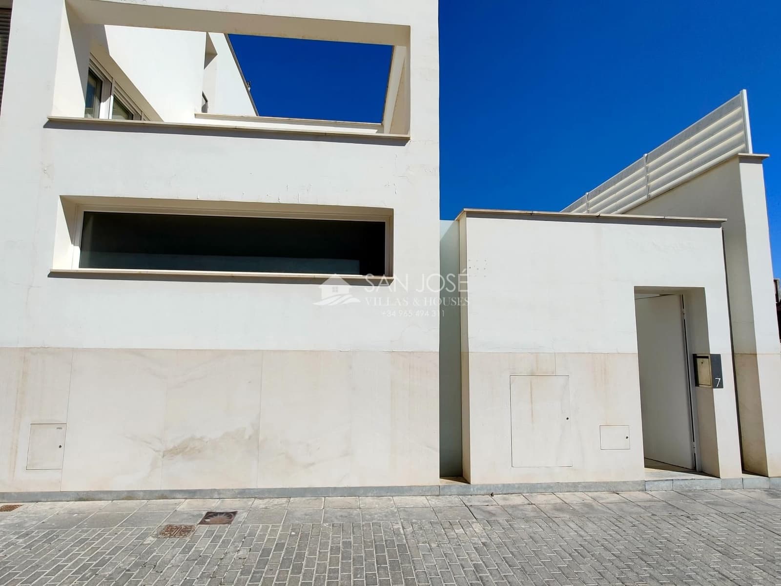 4 makuuhuone Huvila myytävänä paikassa Aspe mukana 
autotalli - 595 000 € (Ref: 3592385)