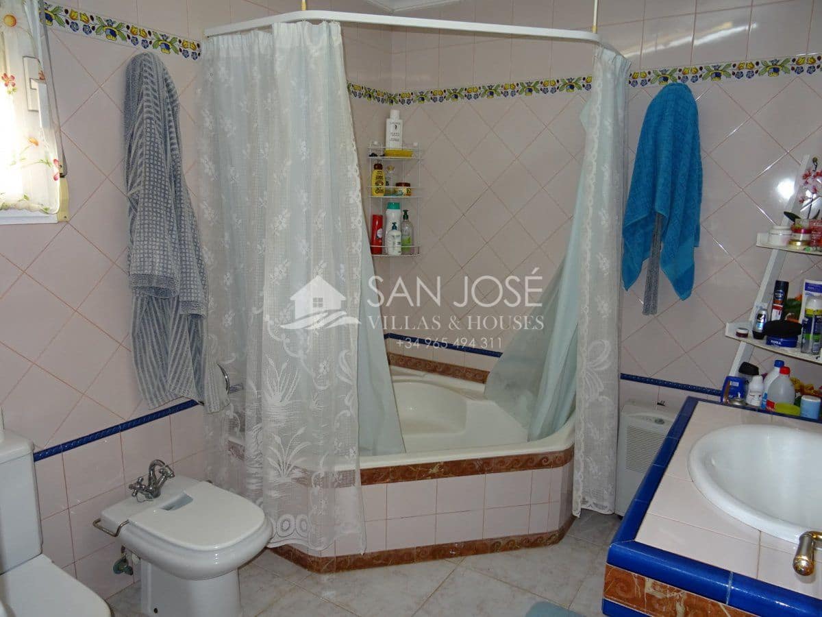 3 bedroom Villa for sale in La Romana with pool - € 525,000 (Ref: 3838398)