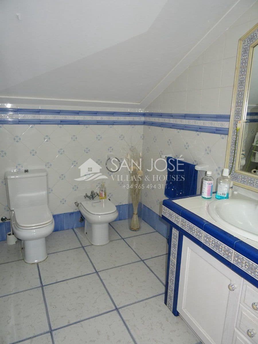 3 bedroom Villa for sale in La Romana with pool - € 525,000 (Ref: 3838398)